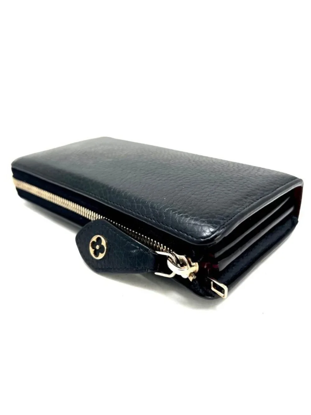 Louis Vuitton Taurillon Portefeuille Comet Zippy Wallet